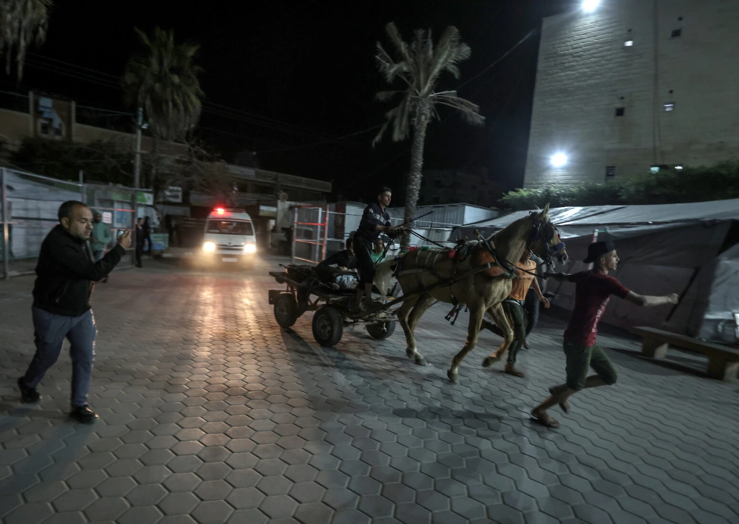 At least 300 killed as Israel strikes Gaza, breaking cease-fire 3 At least 300 killed as Israel strikes Gaza, breaking cease-fire