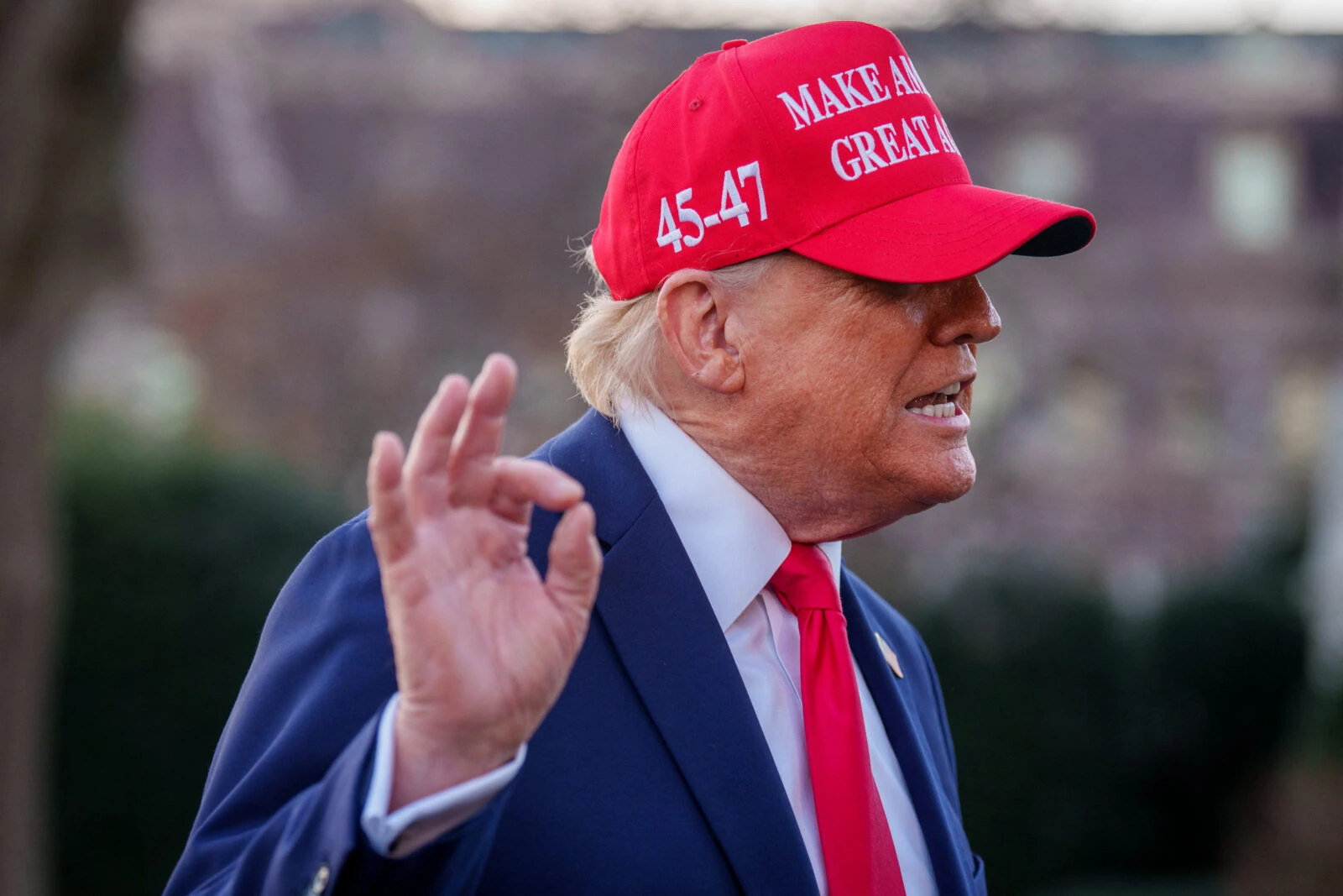 Photo shows US President donald trump with MAGA hat