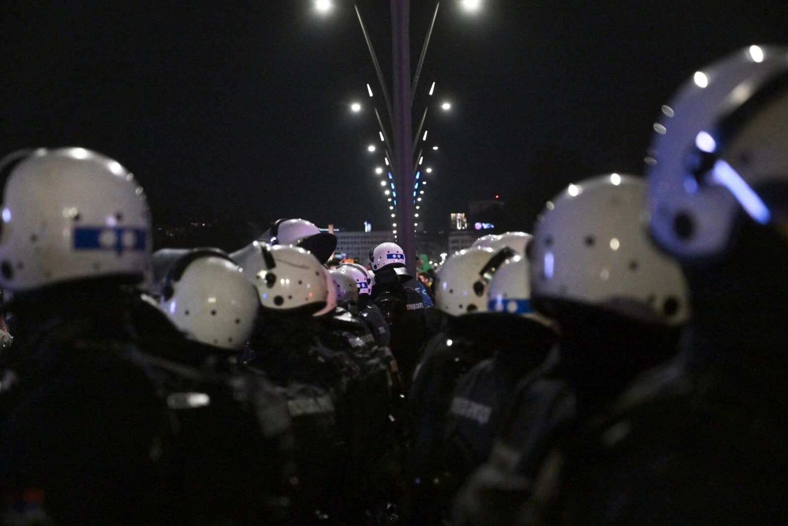 Over 100 thousand protest in Belgrade, Serbia