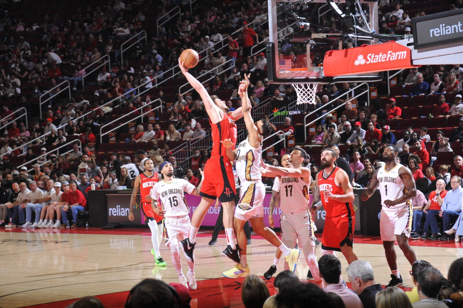 Photo shows Alperen Sengun #28 of the Houston Rockets dunks the ball during the game against the New Orleans Pelicans