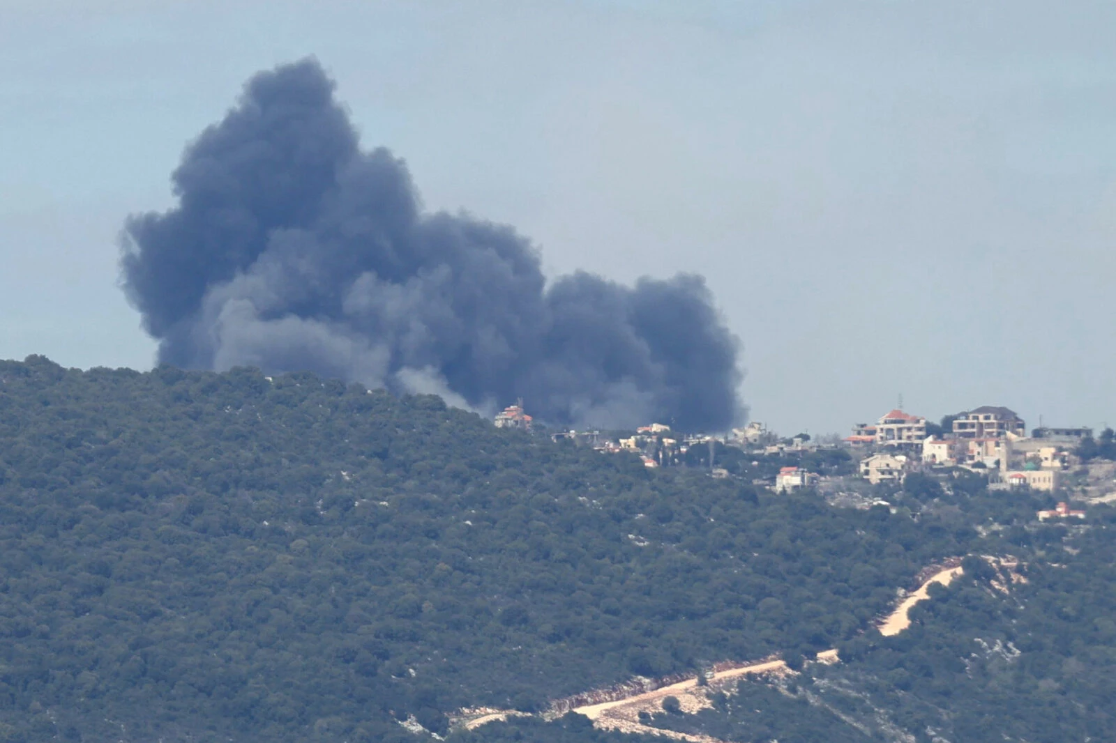 UNIFIL warns of renewed violence as Israeli strikes kill at least 2 in southern Lebanon