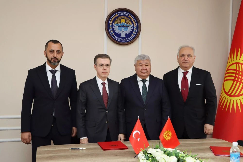 Kyrgyz PM Kasymaliyev pledges full support for Ihlas Holding's energy investments