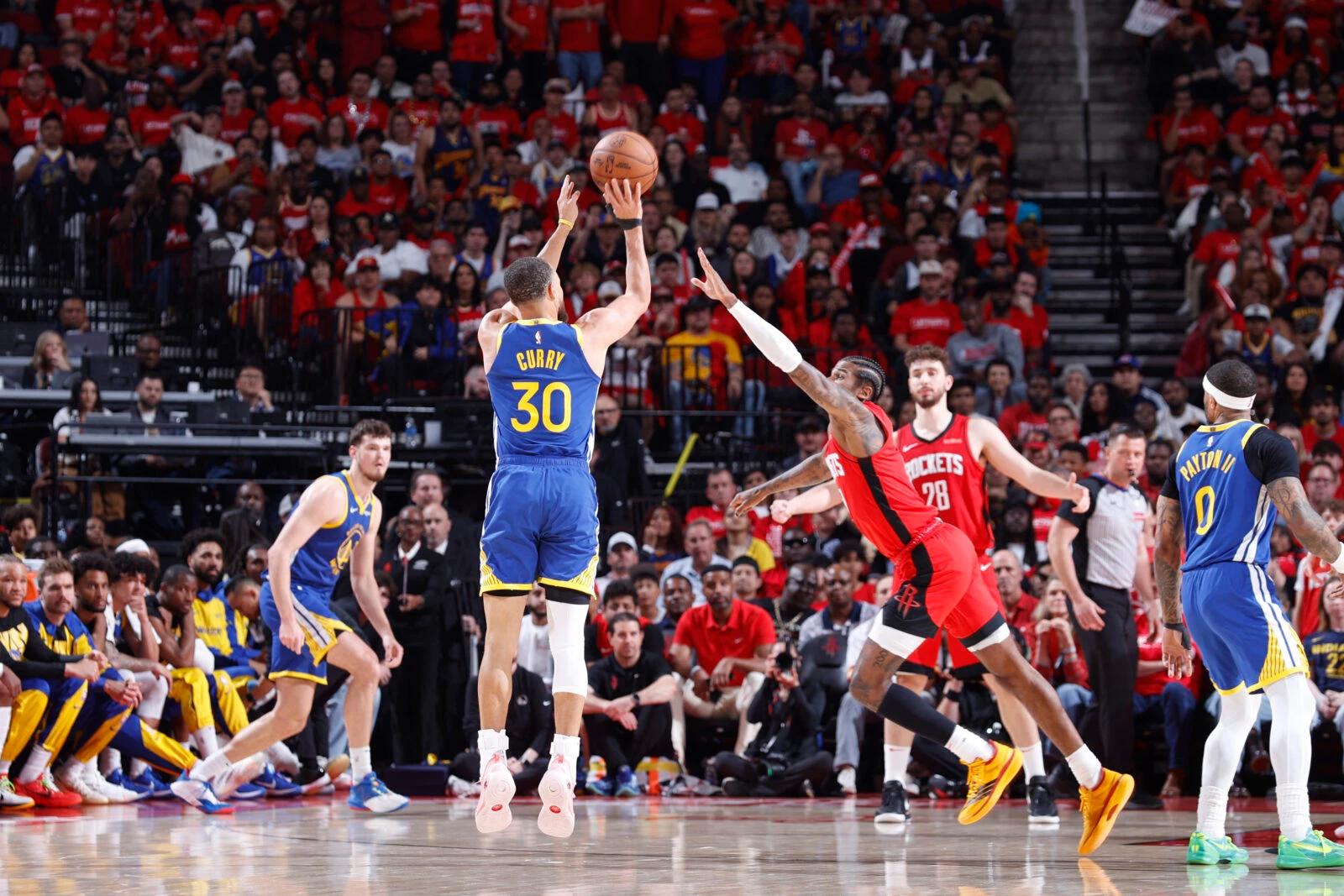 Stephen Curry #30 of the Golden State Warriors 