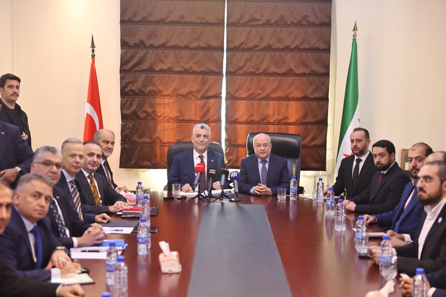 Trade minister continues talks in Syria on infrastructure, economic cooperation